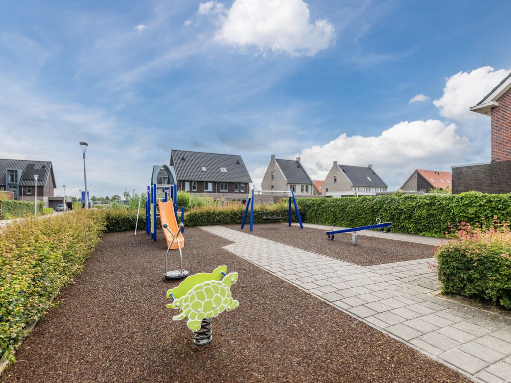 Steenbakker 18, Nieuwerbrug aan den Rijn