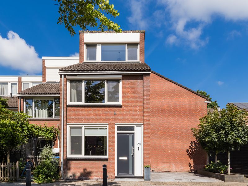 Fluitekruid 28, BODEGRAVEN
