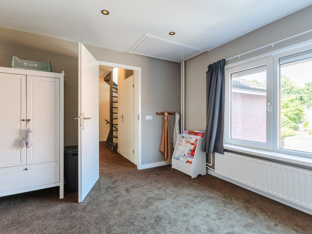 Fluitekruid 28, BODEGRAVEN