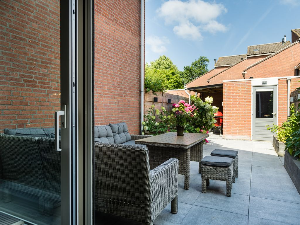 Fluitekruid 28, BODEGRAVEN