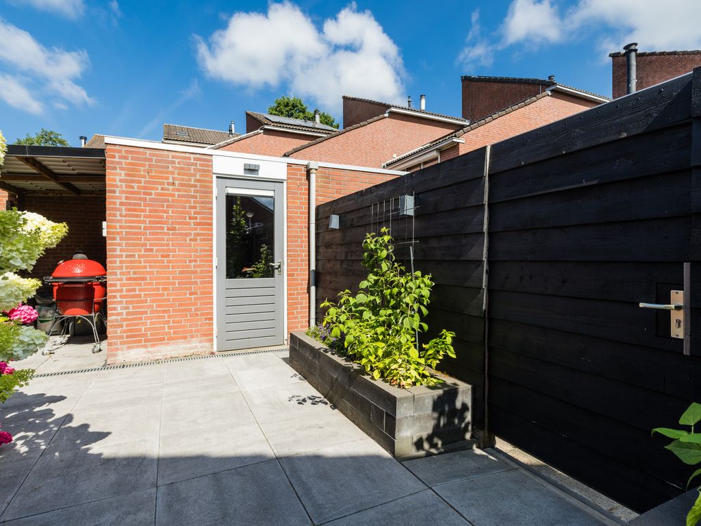 Fluitekruid 28, BODEGRAVEN