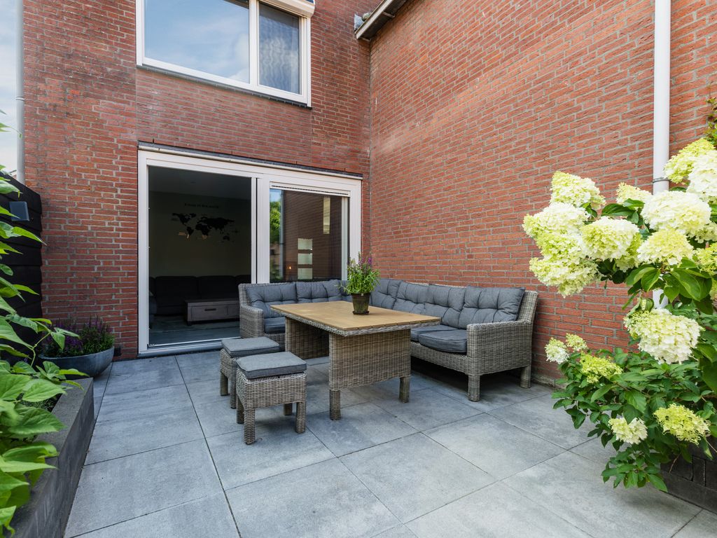 Fluitekruid 28, BODEGRAVEN