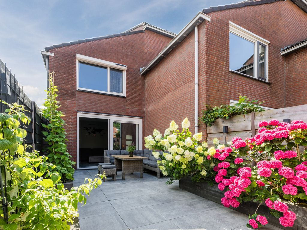 Fluitekruid 28, BODEGRAVEN