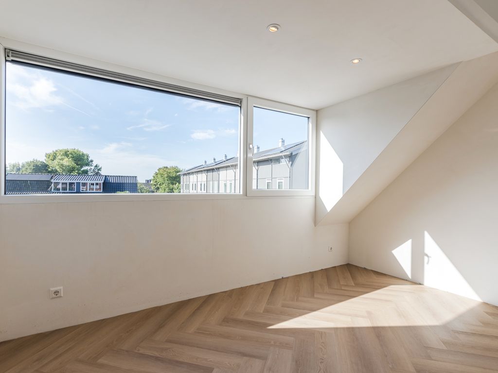 Hoge Rijndijk 29, Nieuwerbrug aan den Rijn