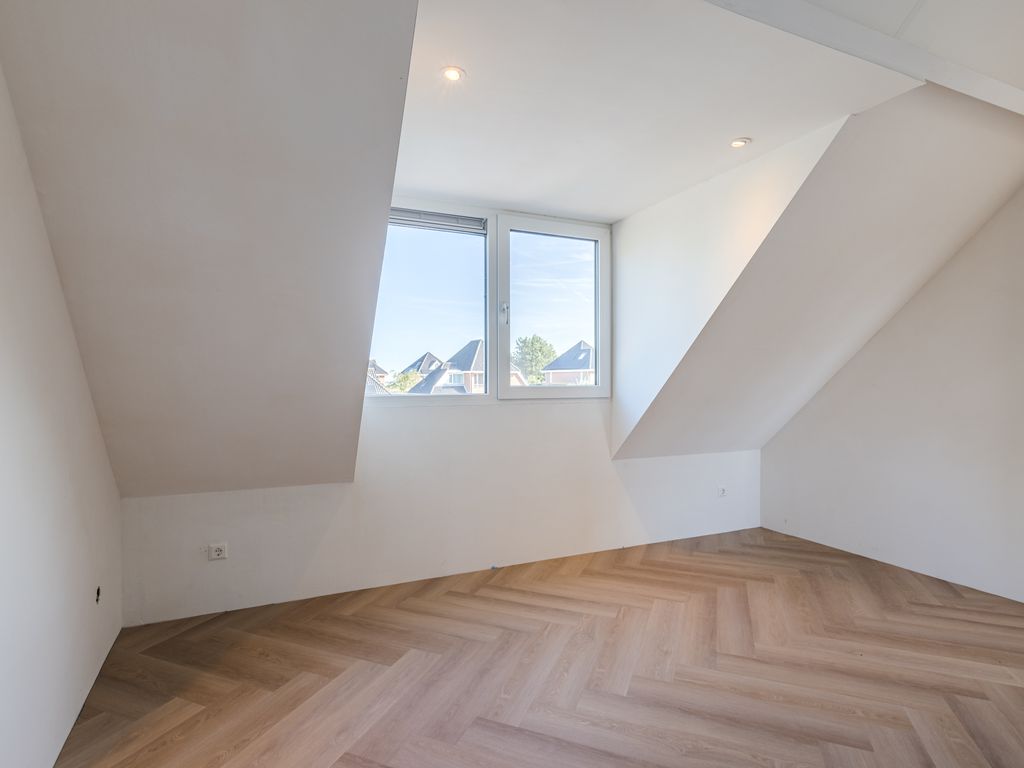 Hoge Rijndijk 29, Nieuwerbrug aan den Rijn