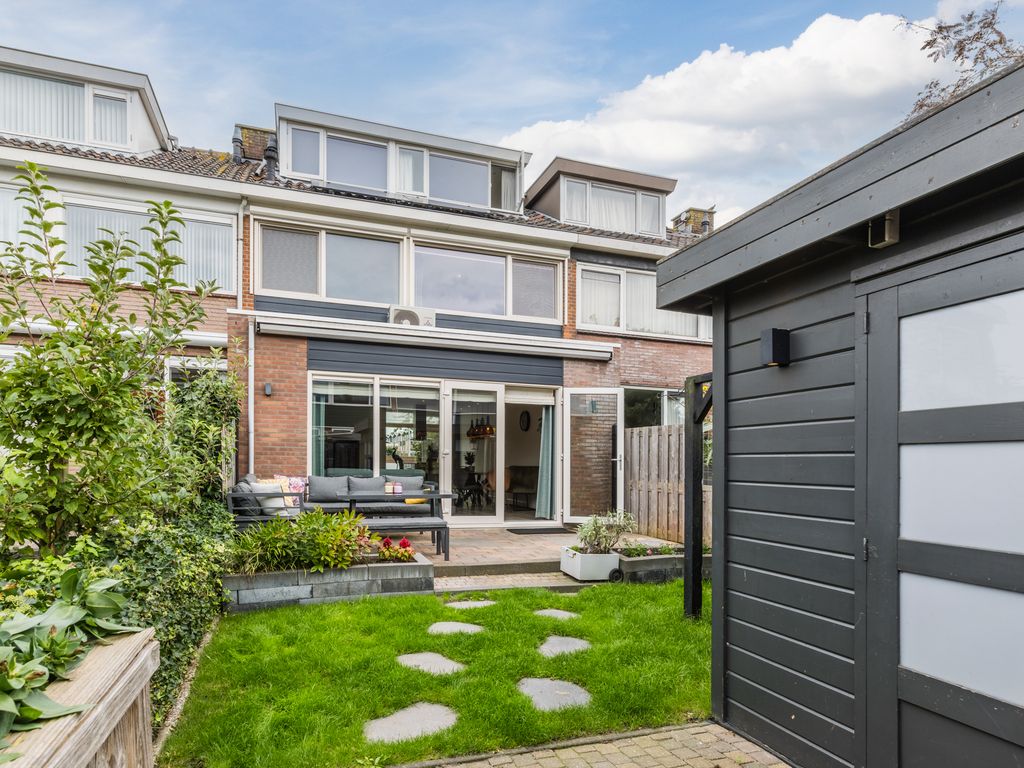 Ambachtshof 8, Bodegraven