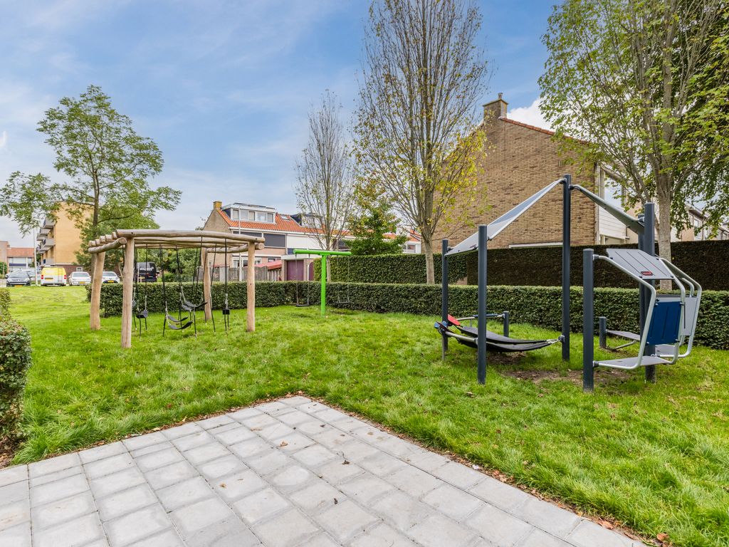 Ambachtshof 8, Bodegraven