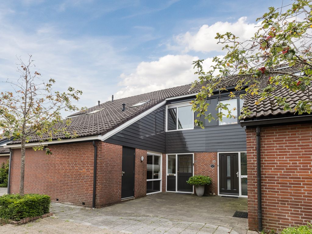 Vossestaart 15, Bodegraven