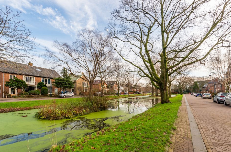 Burg. V. Dobben De Bruijnstraat 24