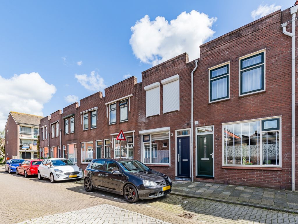 Derde kade 72, Gouda