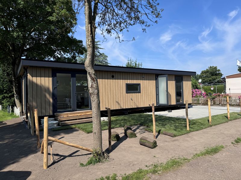 Reina Chalets Move op Camping 't Hoge Zand Sirjandsland