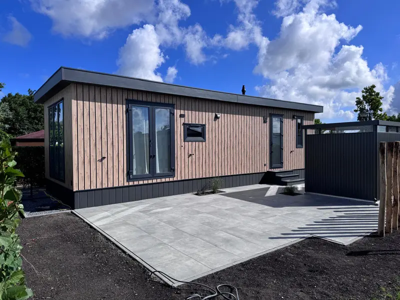 Reina Chalets View op camping Julianahoeve Renesse