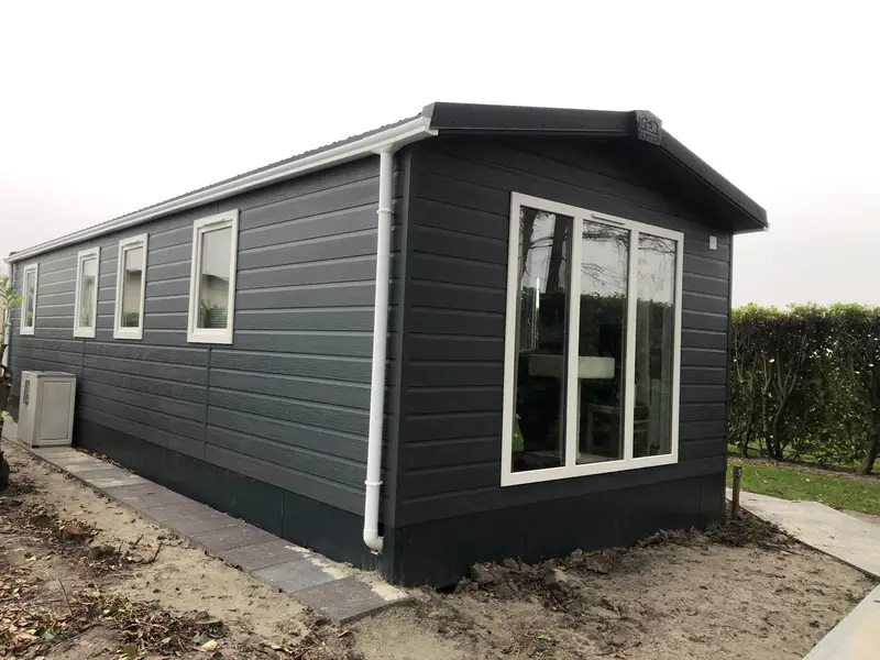 Reina Chalets Lazy op camping Markdal in Standdaardbuiten