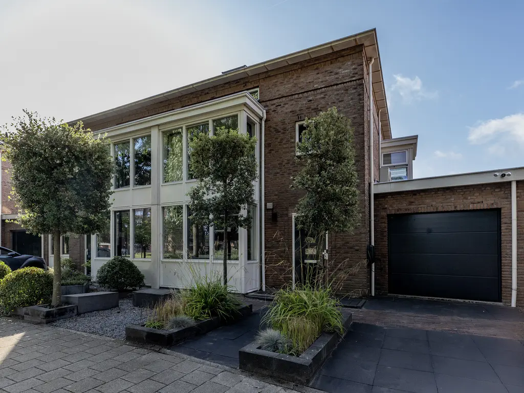 Meerwedesingel 85, BARENDRECHT