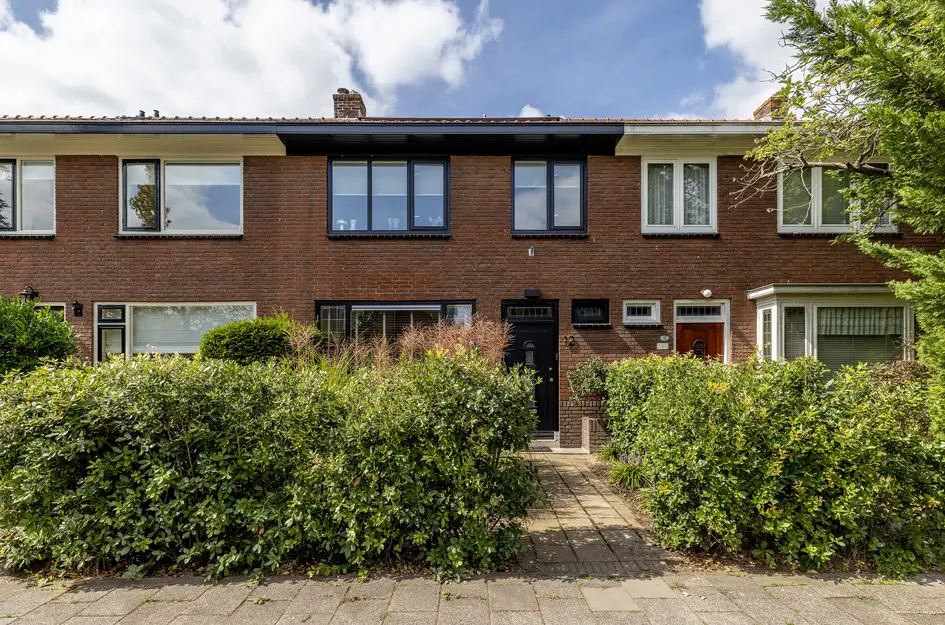 Prins Bernhardstraat 12