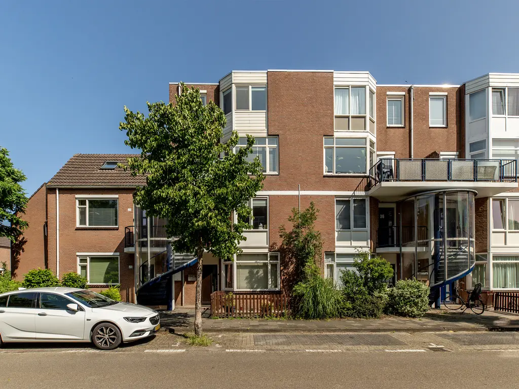 J. Bosmanstraat 30, 'S-GRAVENHAGE