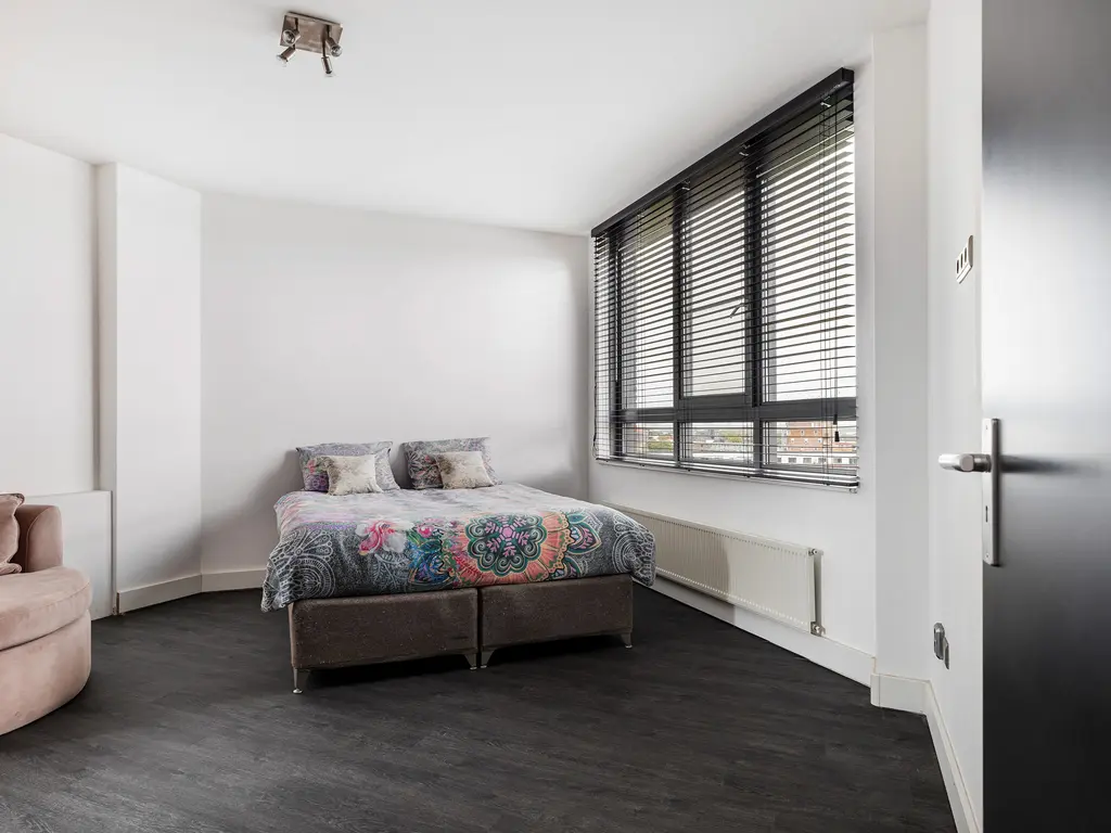 Platehaven 89, BARENDRECHT