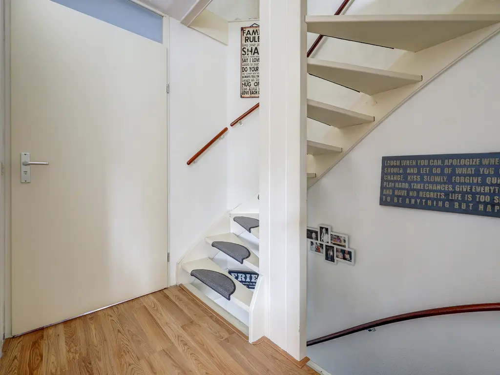 Leeuwenburg 40, BARENDRECHT