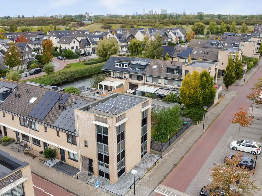 Leeuwenburg 40, BARENDRECHT