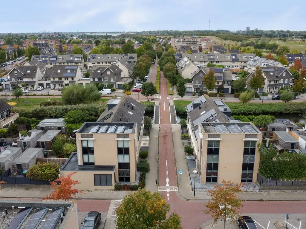 Leeuwenburg 40, BARENDRECHT