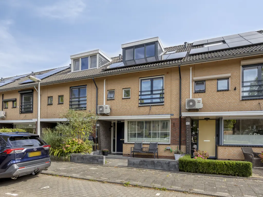 Van Doesburgveld 38, BARENDRECHT