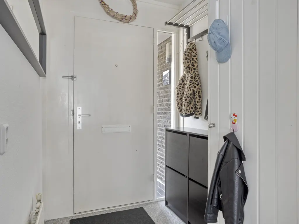 Van Doesburgveld 38, BARENDRECHT