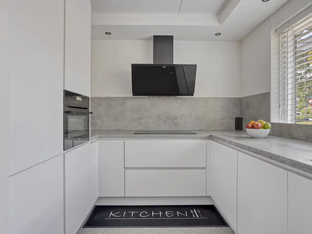 Van Doesburgveld 38, BARENDRECHT