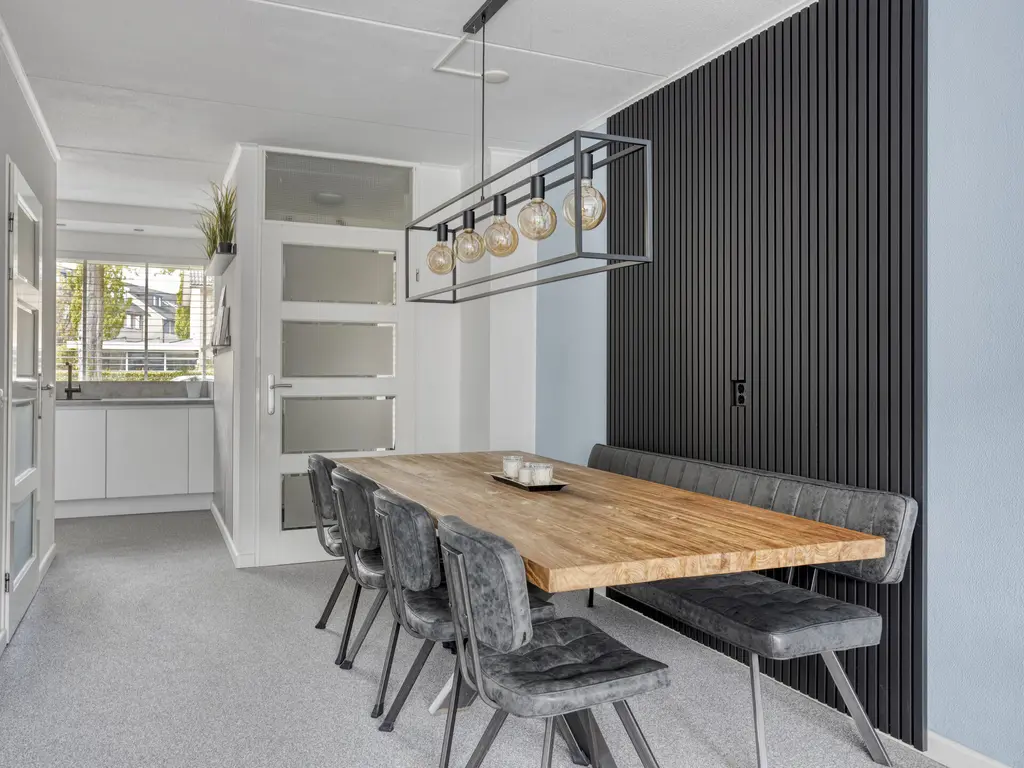 Van Doesburgveld 38, BARENDRECHT