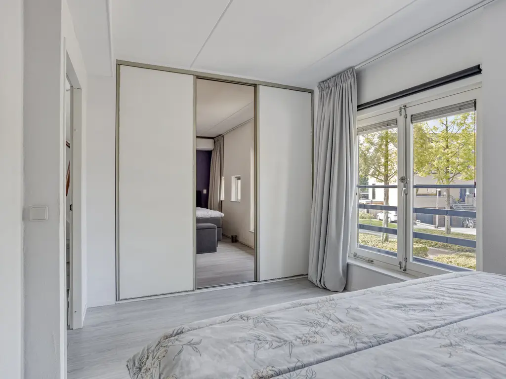 Van Doesburgveld 38, BARENDRECHT