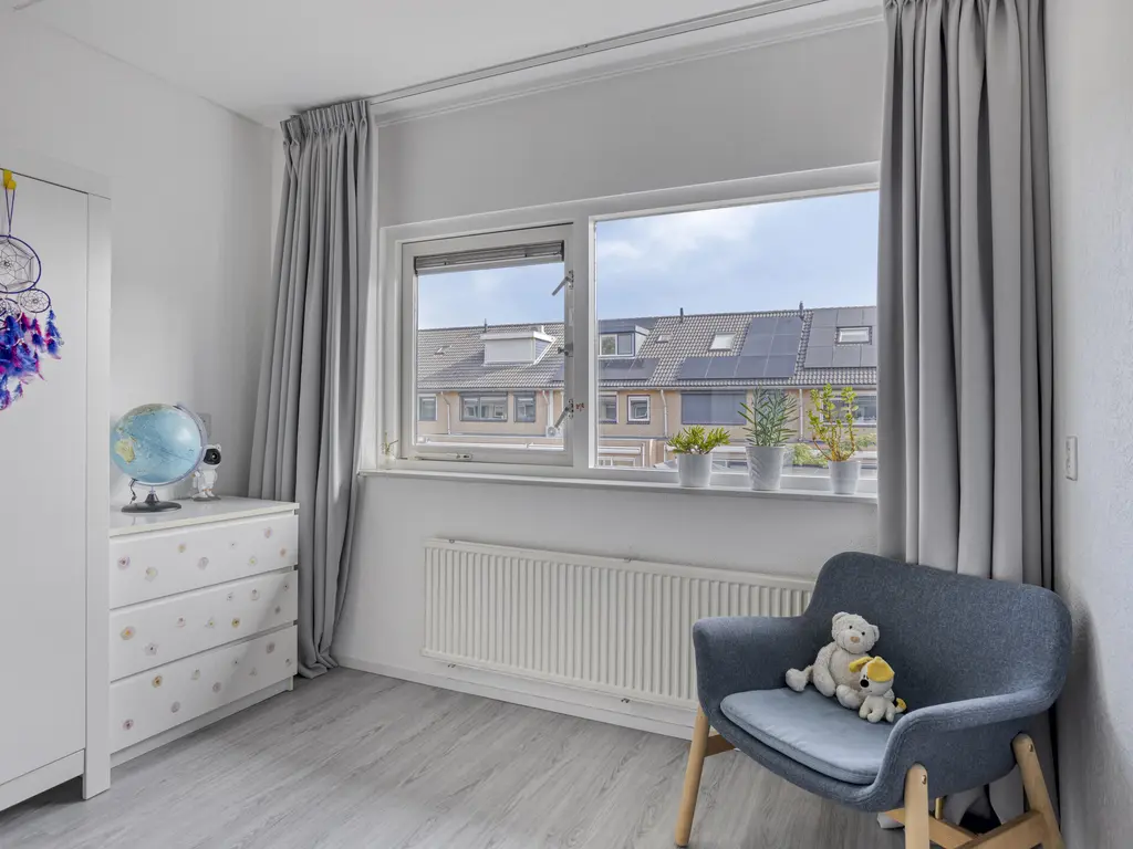 Van Doesburgveld 38, BARENDRECHT