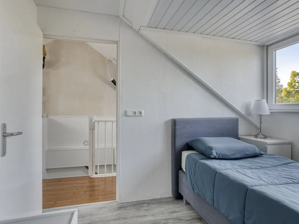 Van Doesburgveld 38, BARENDRECHT