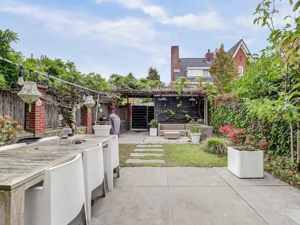 Coniferenhout 32, BARENDRECHT