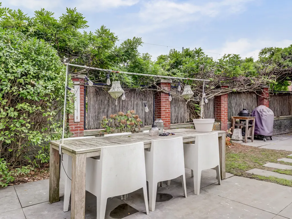 Coniferenhout 32, BARENDRECHT