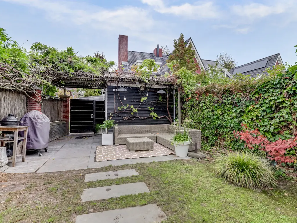 Coniferenhout 32, BARENDRECHT