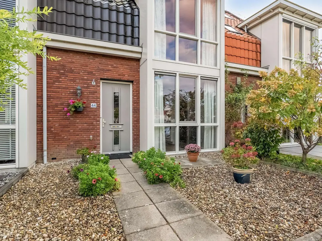 Louisapolder 44, BARENDRECHT