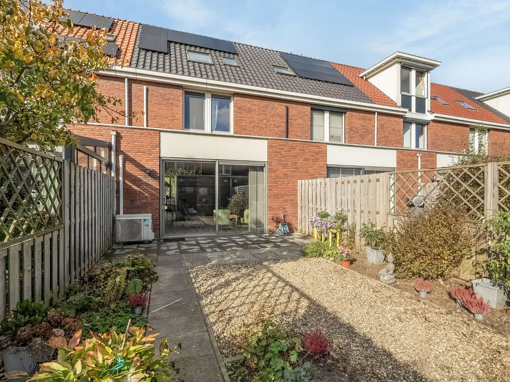 Louisapolder 44, BARENDRECHT