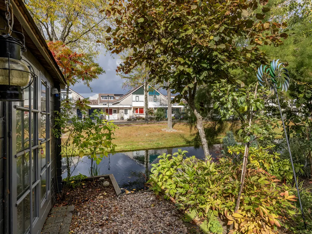 Mozartstraat 94, BARENDRECHT