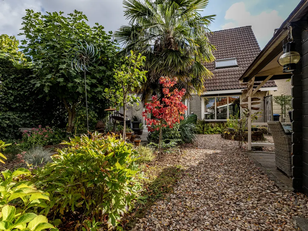 Mozartstraat 94, BARENDRECHT