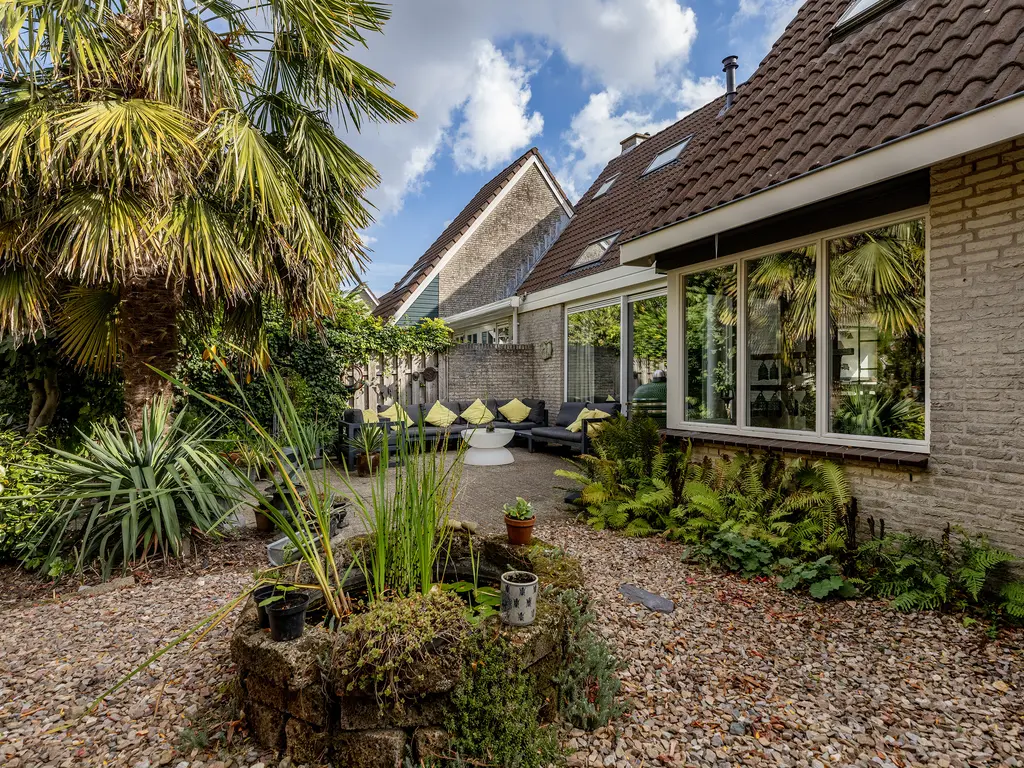 Mozartstraat 94, BARENDRECHT