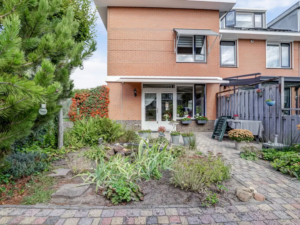 Schrijnwerkerij 23, BARENDRECHT