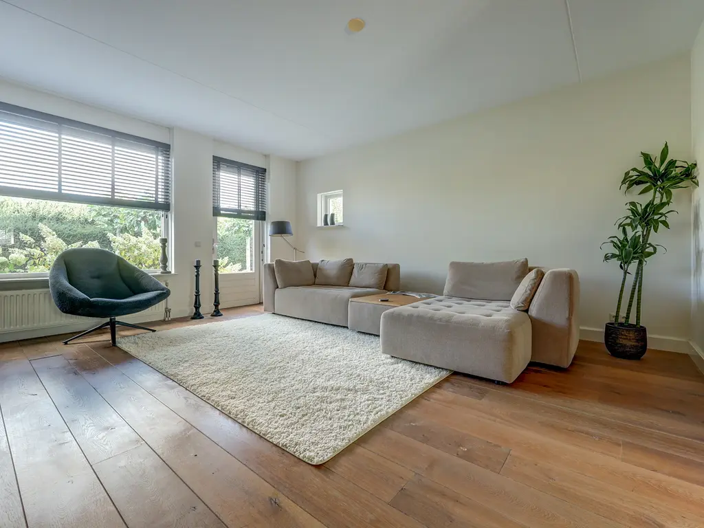 Cipreshout 12, BARENDRECHT