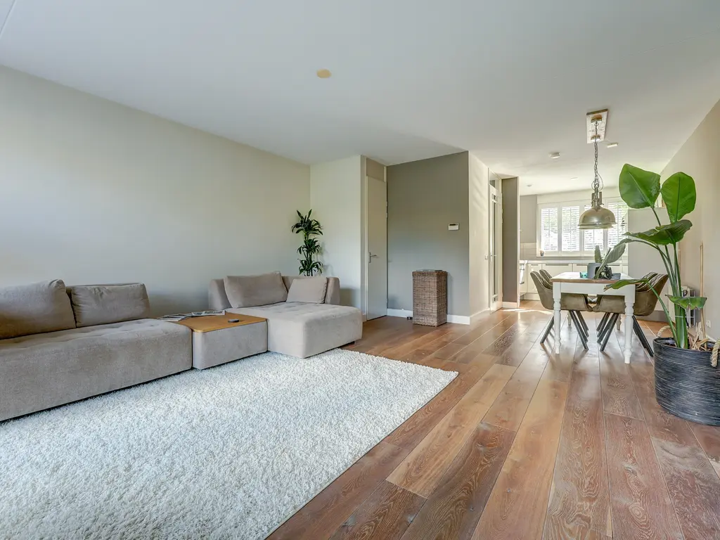 Cipreshout 12, BARENDRECHT