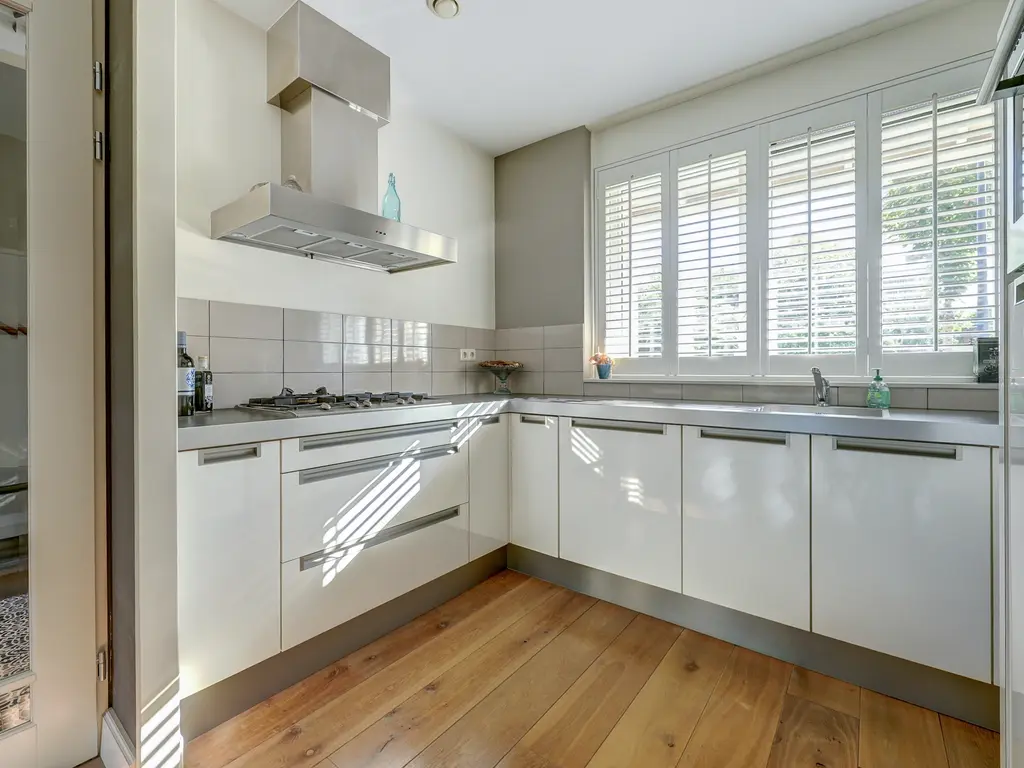 Cipreshout 12, BARENDRECHT