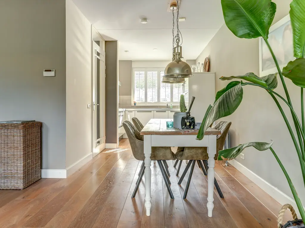 Cipreshout 12, BARENDRECHT