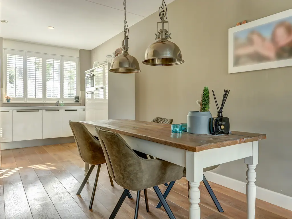 Cipreshout 12, BARENDRECHT