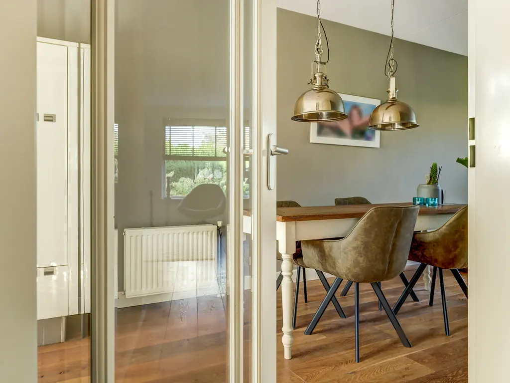 Cipreshout 12, BARENDRECHT