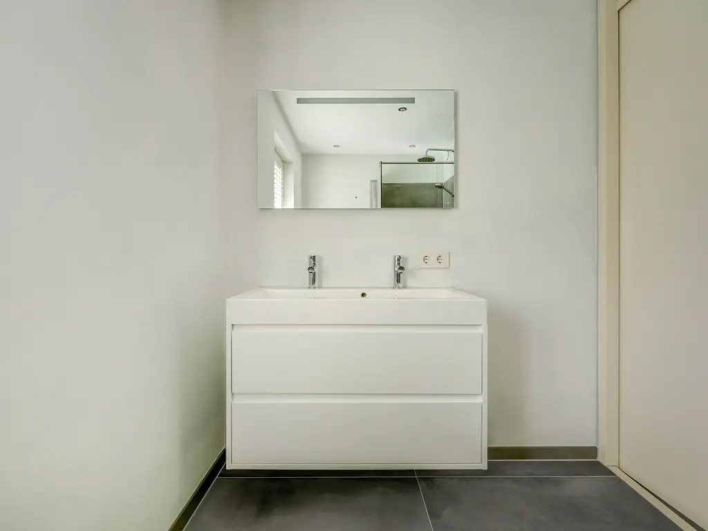 Cipreshout 12, BARENDRECHT