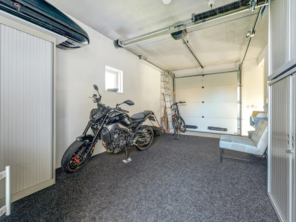 Cipreshout 12, BARENDRECHT