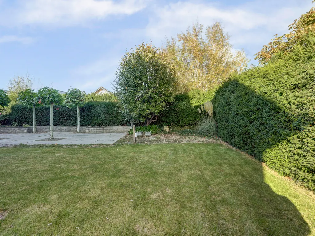 Cipreshout 12, BARENDRECHT