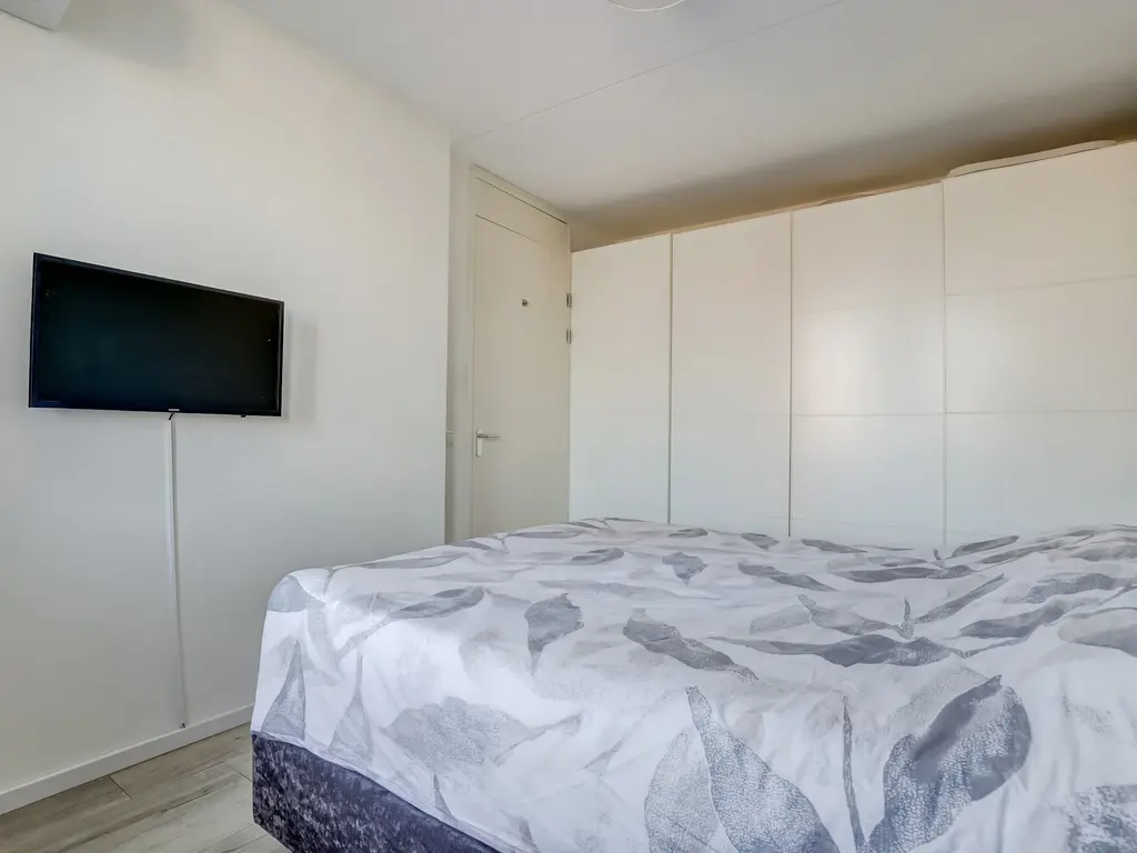 Van Huessenleede 8, BARENDRECHT